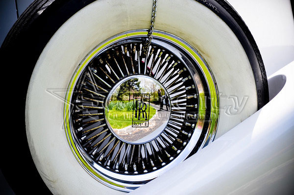 Rolls Royce Phantom Limousine for Wedding Interior